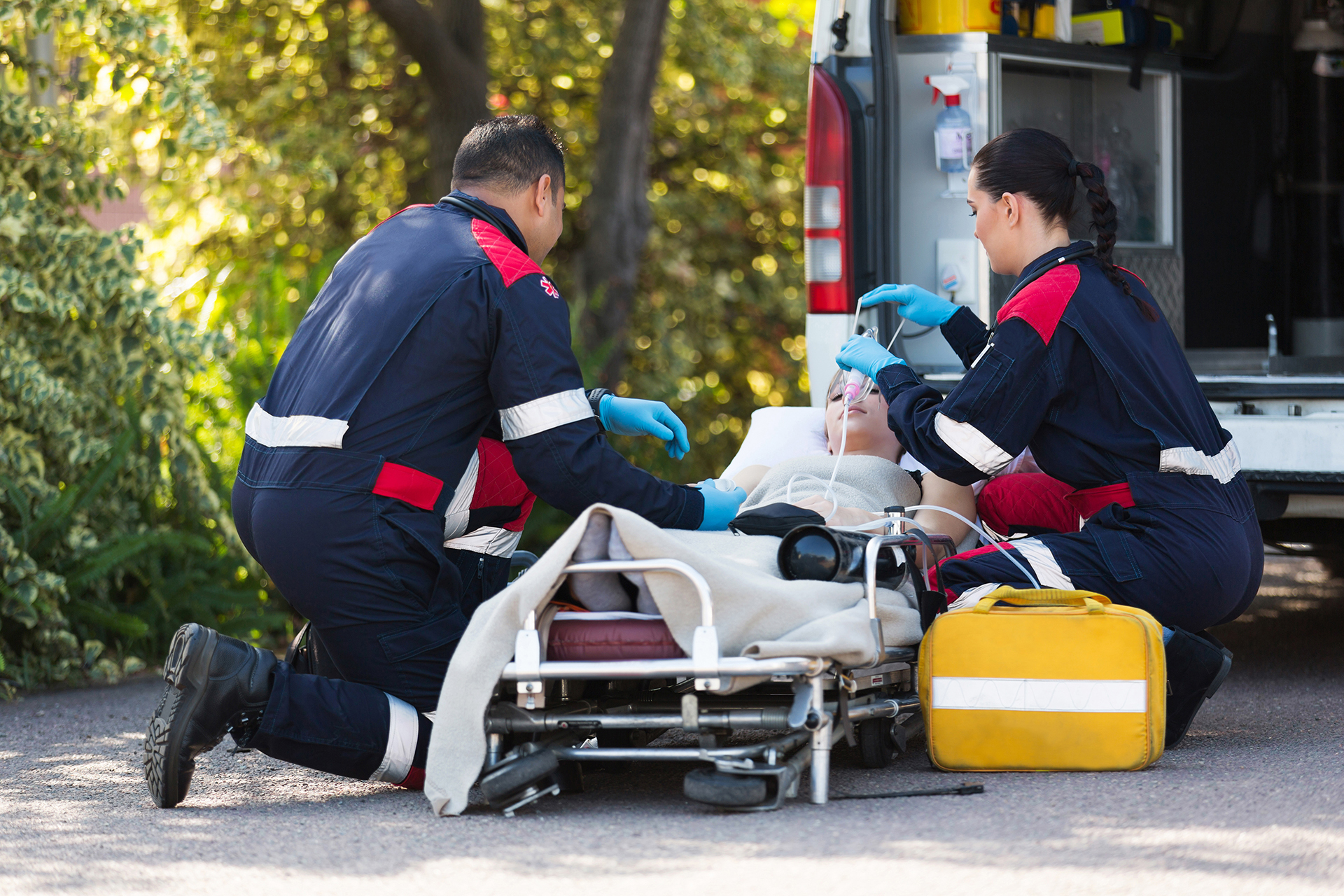 EMT & Paramedic Refresher Courses EMLRC Lifesaving Education for